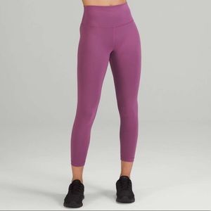 Lululemon Wunder Train High-Rise Tight 25" size 2